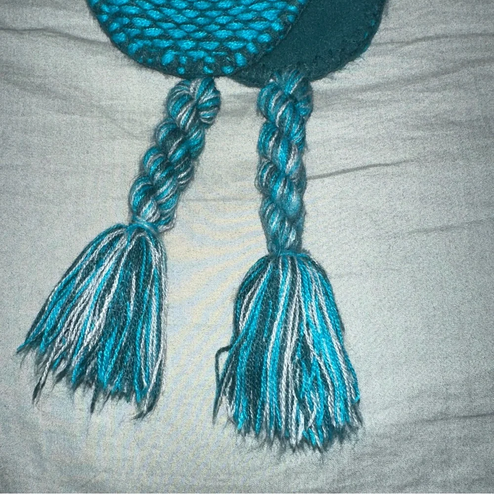 The North Face Youth Teal Grey‎ Striped Knit Trapper Hat Earflap Beanie Medium
